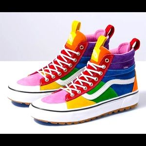 Sold out Rainbow Vans Sk8-Hi MTE 2.0 DX